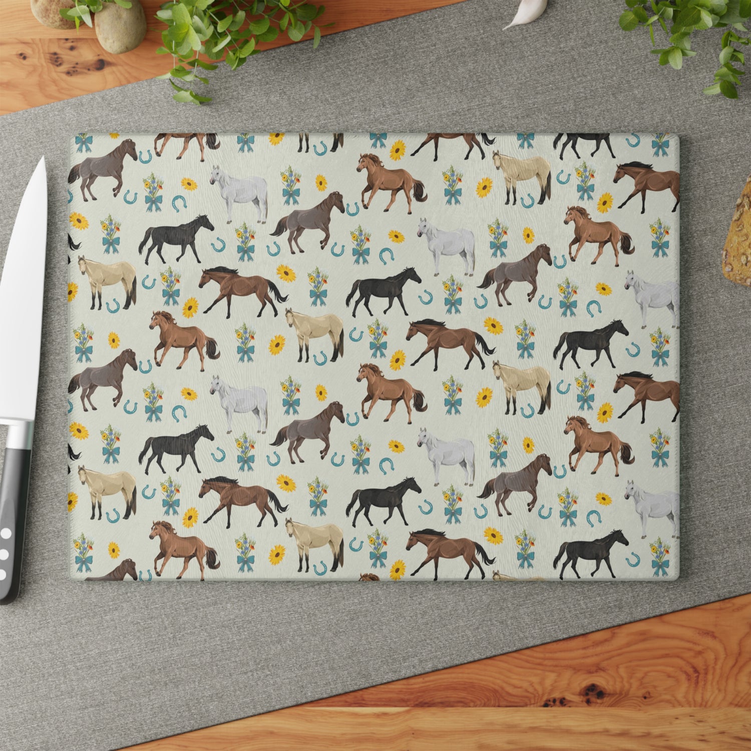 kvs-mares-cutting-board-2